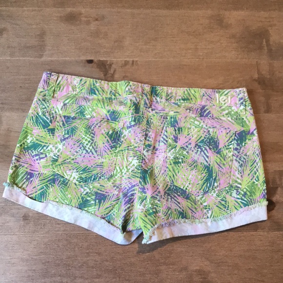 Tropical print shorts - Picture 3 of 3